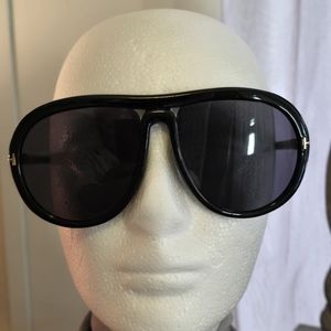 Unbranded Beautiful Oversuzed Sunglasses. NWOT